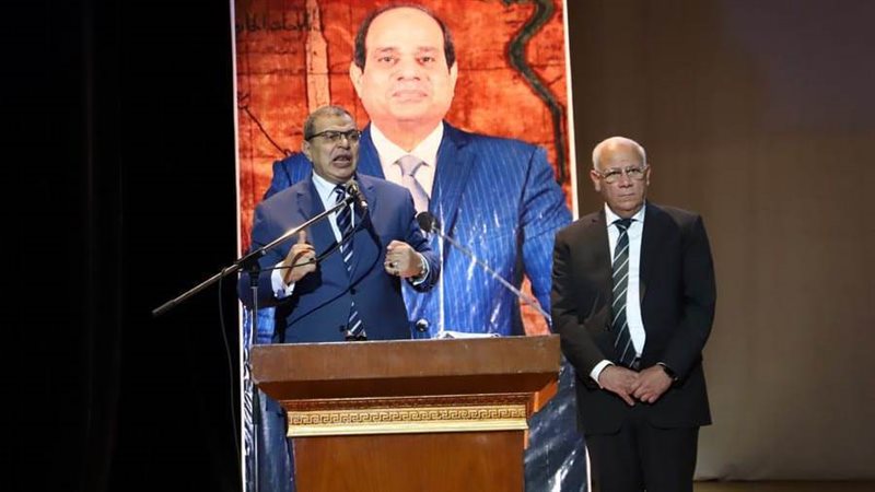 وزير القوى العاملة