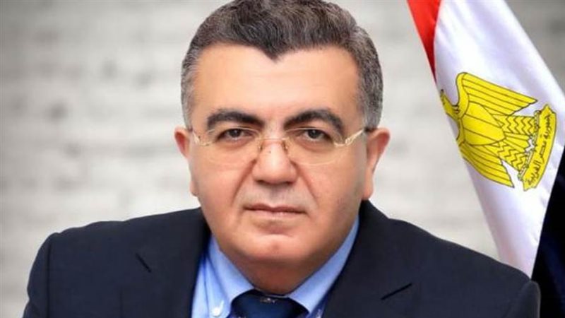 الدكتور حاتم صادق