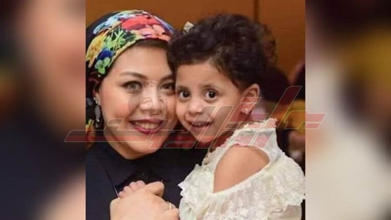 ولاء وطفلتها ليلي