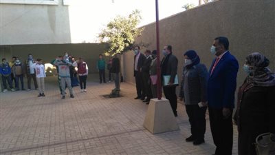 عبد الخالق يتفقد سير العمل بمدرسة العمارنة للتعليم الأساسي بالبلينا