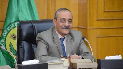 محافظ الإسماعيلية يعتمد جداول امتحانات الفصل الدراسي الأول 