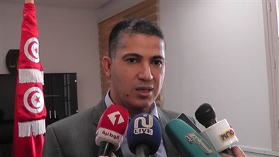 تونس: إصدار قرارات بالسجن في حق وزير البيئة و3 موقوفين آخرين في قضية النفايات الإيطالية