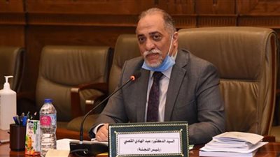 المغرب: وزير الصناعة يعرض أول شاحن ذكي للسيارات الكهربائية 