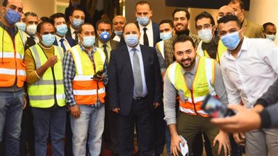 وزير المالية: ضخ دماء جديدة بالمواقع القيادية بالضرائب ومنافذ لتيسير آليات التحصيل الإلكترونى