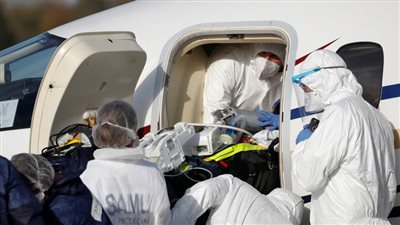 فرنسا.. أكثر من 800 وفاة و11795 إصابة جديدة بكورونا