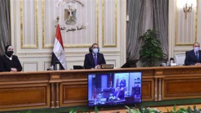 مجلس الوزراء يبدأ اجتماعه الإسبوعي لبحث اجراءات مواجهة كورونا