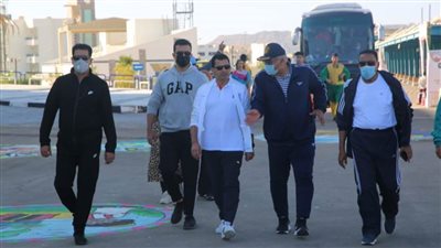 وزير الرياضة يقود مسيرة للمشي بشرم الشيخ تحت شعار الرياضة للجميع
