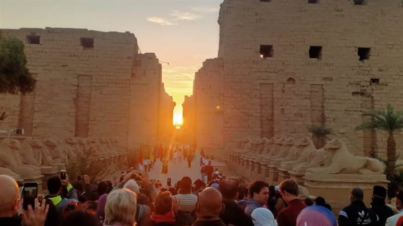 تعامد الشمس على معبد