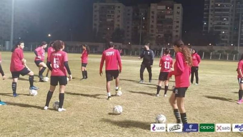 منتخب الكرة النسائية