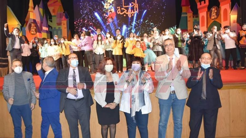 جانب من الحفل بمسرح