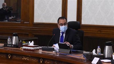 رئيس الوزراء يؤكد المتابعة المستمرة لتوافر الأدوية والمستلزمات الطبية لمواجهة 