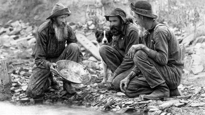 وادي الرؤوس المقطوعة.. مقبرة الذهب للمغامرين