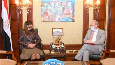 وزيرة الهجرة تبحث مع السفير الهولندي بالقاهرة تبادل الخبرات في مجال الجاليات والهجرة