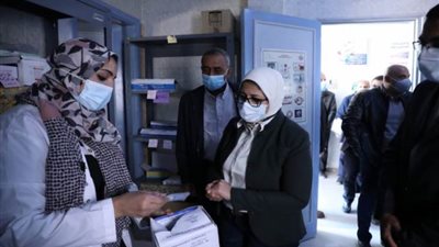 وزيرة الصحة تتفقد مركز طب أسرة الروضة بشمال سيناء