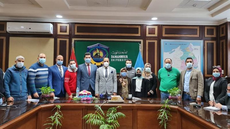 رئيس جامعة دمنهور