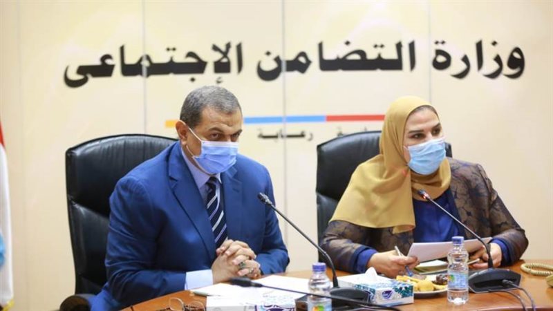 وزيري التضامن والقوي