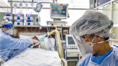 المستشفيات الأمريكية تواجه حالات 