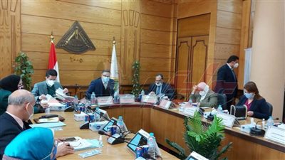 جامعة بنها تناقش استعدادات امتحانات الفصل الدراسي الأول ومواجهة كورونا