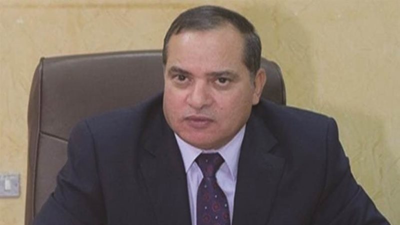 الدكتور أحمد عزيز