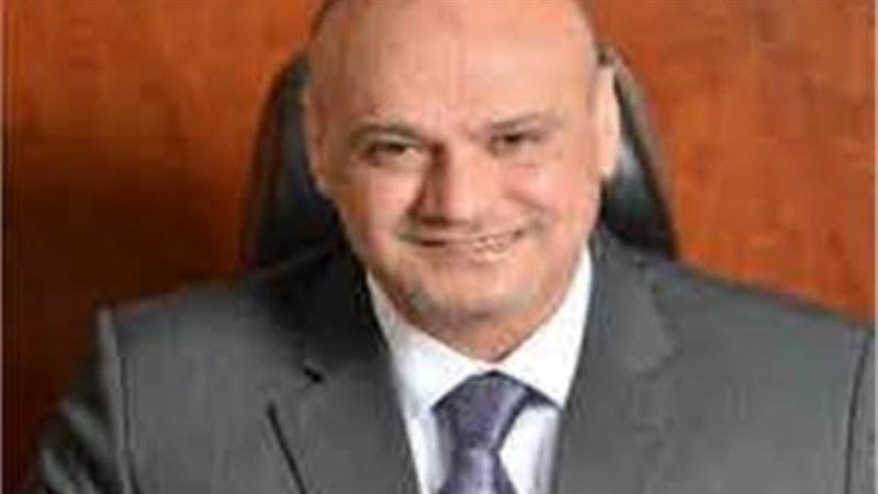 الكاتب الصحفي خالد