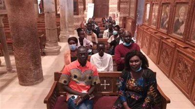 إعلاميو جنوب السودان يضيئون الشموع بالكنيسة المعلقة في أول أيام العام الجديد