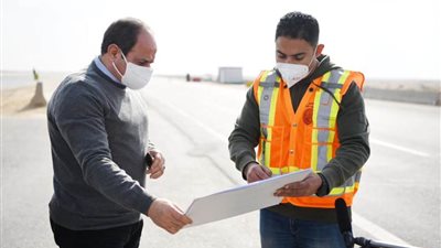 الرئيس السيسي: أسعدني ما رأيته من إنجاز وتفان للأيادي العاملة