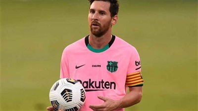 ميسي يُزين قائمة برشلونة استعدادًا لمواجهة هويسكا