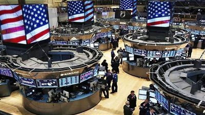 الصين تشجب قرار بورصة نيويورك شطب شركاتها الكبرى للاتصالات