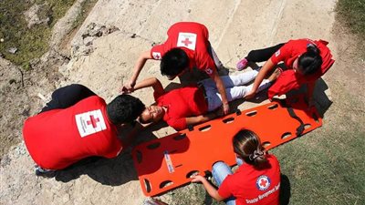 بالفيديو.. تعرف على الإسعافات الأولية للمصاب في حادث سيارة