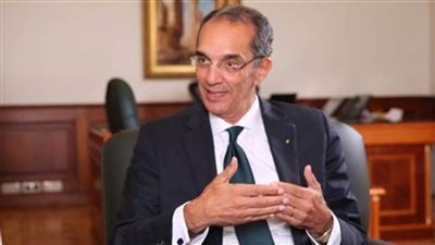 وزير الاتصالات يتفقد أعمال تطوير متحف البريد