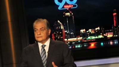طلال أبو غزالة لأسامة كمال: أزمة الكورونا مستمرة 4 سنوات.. و2021 سيكون أسوأ