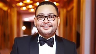 الفنان أحمد رزق يكشف عن تتر مسلسل 