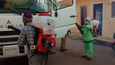 الإجراءات الوقائية والاحترازية.. استمرار أعمال رش وتطهير الشوارع والمنشآت بالبحيرة