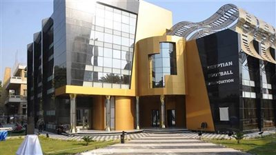 اتحاد الكرة يدرس تأجيل أي مباراة في حال ظهور إصابات كورونا