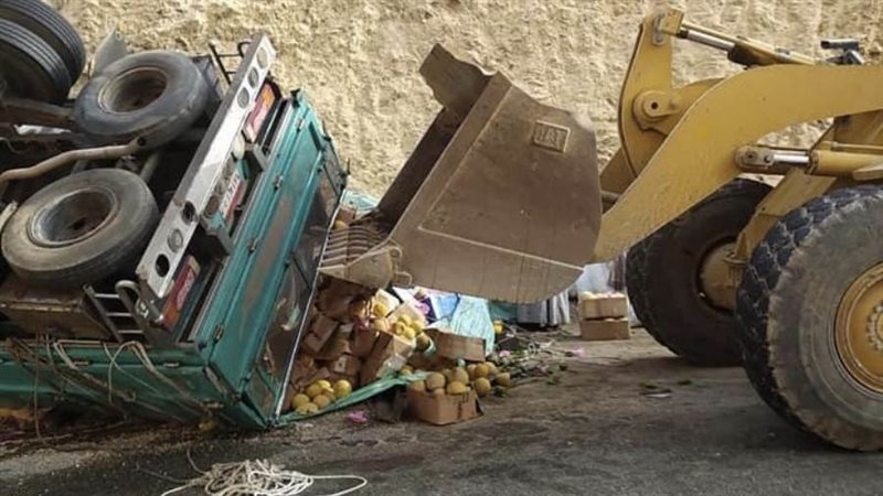 انقلاب سيارة نصف