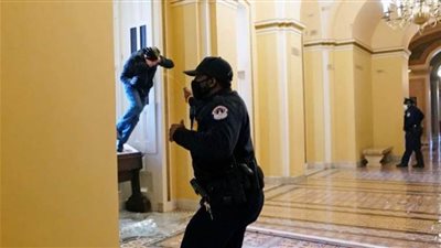 القائم بأعمال وزير العدل الأمريكي: 