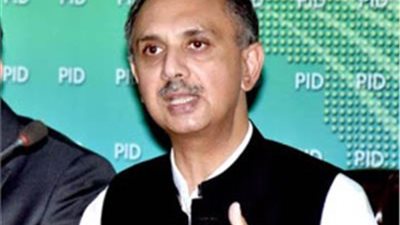 خلل في شبكة الكهرباء يغرق باكستان في ظلام دامس