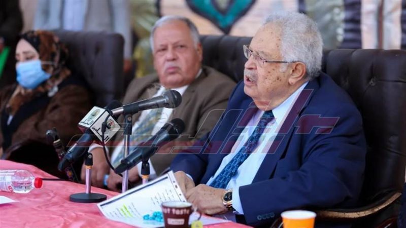 نقيب المحامين