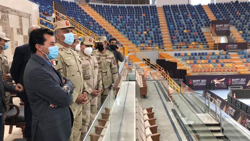 وزير الرياضة يتفقد