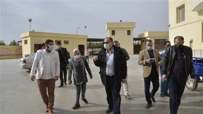 محافظ أسيوط يتفقد المنطقة الصناعية ومبنى التأمينات الاجتماعية بمدينة أسيوط الجديدة