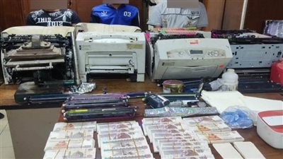 ضبط تشكيل عصابي لتقليد العملات النقدية بالقاهرة