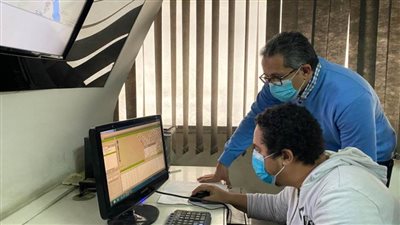 العناني يتفقد أعمال تتبع حركة المركبات السياحية بـ