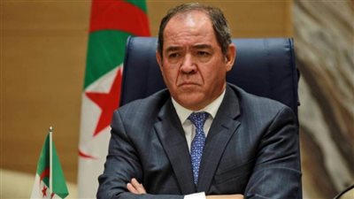 وزير الخارجية الجزائري يلتقي رئيس ووزير خارجية أنجولا