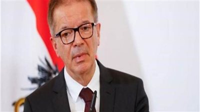 100 حالة من السلالة الجديدة لفيروس 