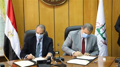 الاتصالات: توقيع بروتوكول تعاون لتطوير خدمات وزارة القوى العاملة 