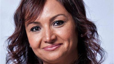 المخرجة هالة خليل تنفي التحضير لتصوير عمل درامي