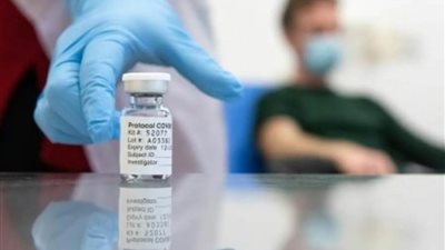 بريطانيا: عدد متلقي اللقاح ضد كورونا تجاوز عدد المصابين منذ بدء الجائحة