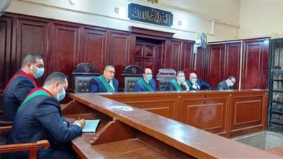 تأجيل محاكمة 17 متهمًا بالاستيلاء على 500 مليار جنيه إلى بعد غد