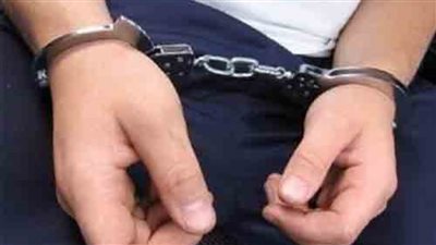 سقوط ” مدرس” بكيلو حشيش و108 تذاكر شبو وهيروين في قبضة شرطة سوهاج