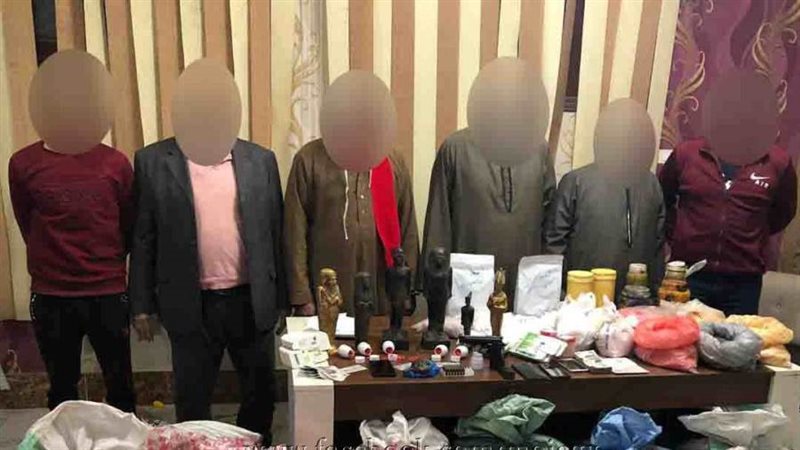 المتهمون وجانب من